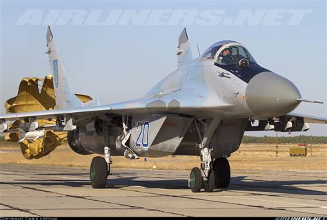 Mikoyan-Gurevich MiG-29 (9-13) - Ukraine - Air Force | Aviation Photo #2250575 | Airliners.net