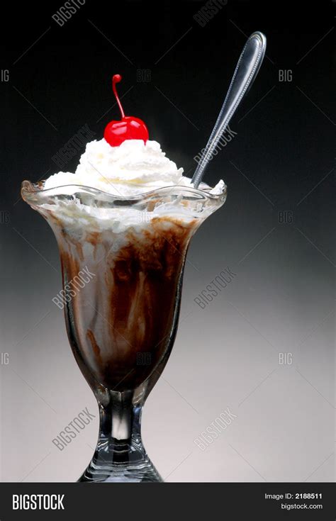 Chocolate Sundae Image & Photo (Free Trial) | Bigstock