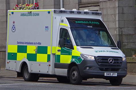 MB - Scottish Ambulance Service NHS Scotland | SN19 JFY.....… | Flickr