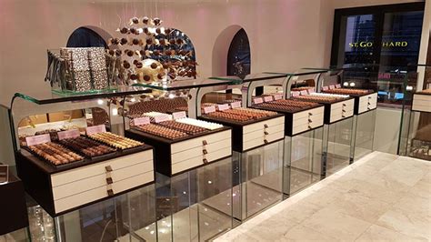 Mouth-watering Chocolate Store Designs from Around the World - Mindful ...