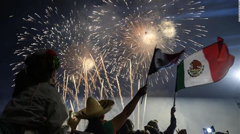 Así se vivió "El Grito" desde el Zócalo en la Ciudad de México - CNN Video