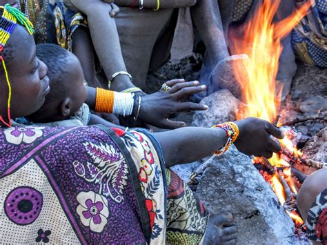 Traditional Bowhunting with the Hadzabe Tribe in Tanzania - Ze Wandering Frogs