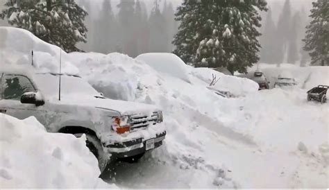 In California, the snow storm caught off guard 120 people, cutting them ...