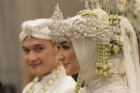 Arti Barakallahu Laka untuk Pengantin: Arab, Latin, dan Artinya - Sonora.id