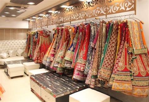 20+ Places To Buy Bridal Lehengas In Chandni Chowk: Prices, Pics & More. | Indian wedding ...