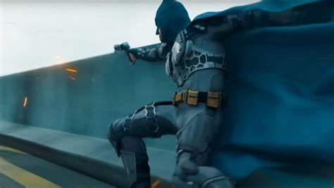 Ben Affleck Batman Under Fire For Wearing A Bra In The Flash Trailer