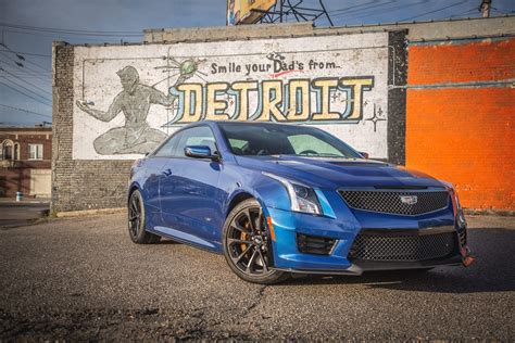 The 2019 Cadillac ATS-V coupe packs lots of fun and performance - CNET