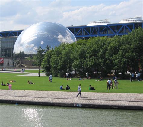 Parc de la Villette - the big silver ball in Paris | Parcs, Quartier paris, Paris arrondissement