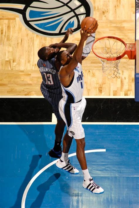 dwight howard dunking pictures