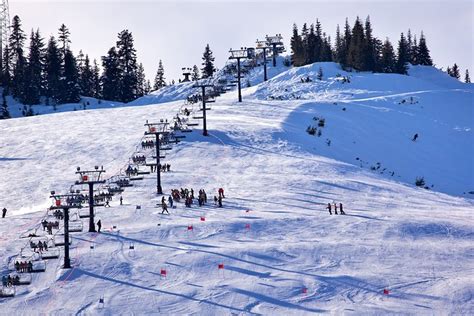 10 Top Ski Resorts in Washington State, 2024/25 | PlanetWare