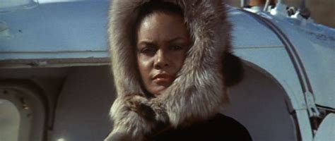 Blaxploitation Polska: Cleopatra Jones (1973)