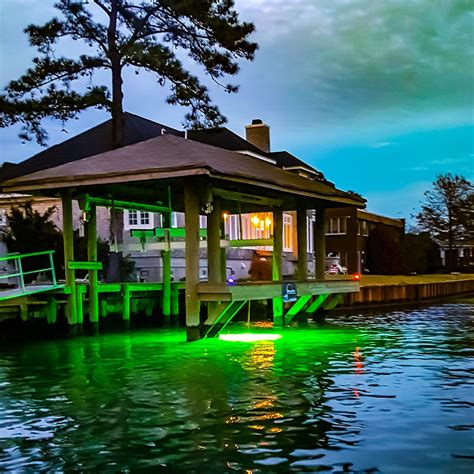 Mega Watt LED Underwater Dock Lights in 2022 | Dock lighting, Lake ...