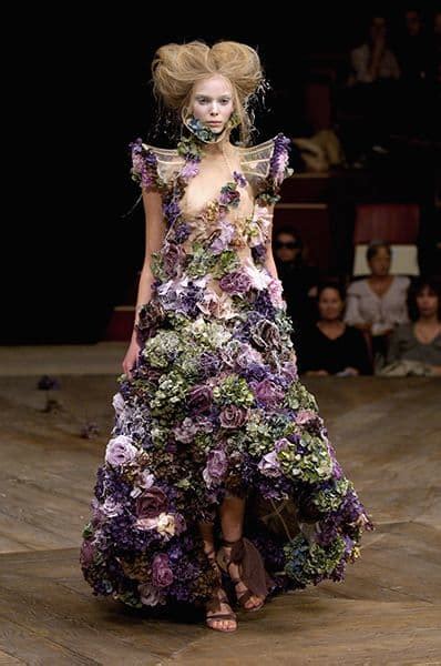 The 11 best Alexander McQueen runway moments of all time | HELLO!