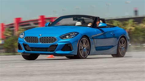 BMW Z4 sDrive30i Review: Good Convertible, but a Sports Car?