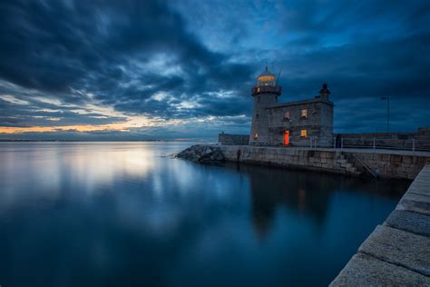 Howth Harbour Lighthouse • Bryan Hanna Irish Landscape Photography