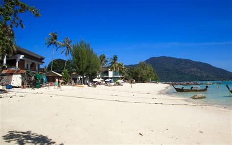 Top 3 Amazing Beaches In Koh Lipe Island You Should Know