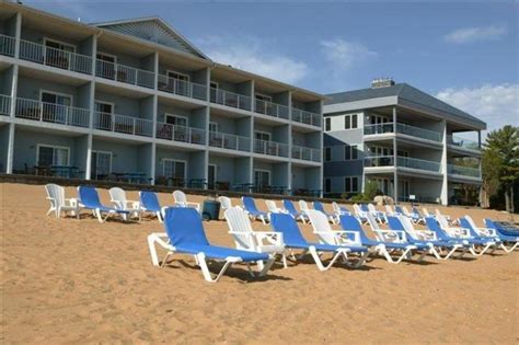 Grand Beach Resort Hotel in Traverse City (MI) - Room Deals, Photos ...