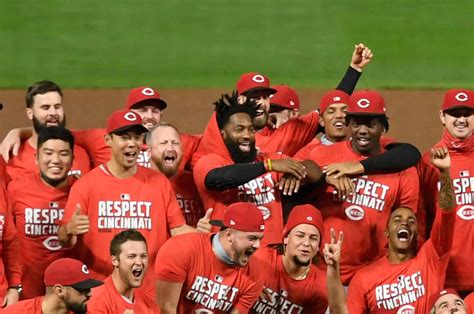 Cincinnati Reds: Predicting the 28-man playoff roster