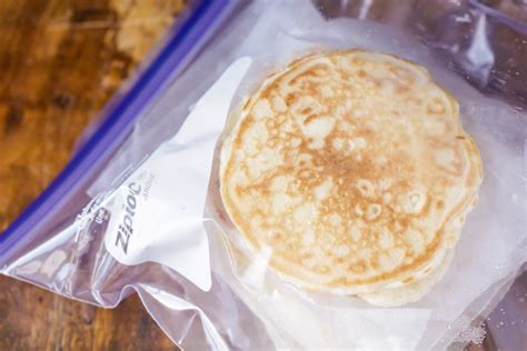 How to Freeze + Reheat Pancakes | Lil' Luna