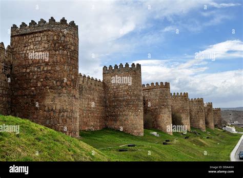 Avila fortress wall Stock Photo - Alamy