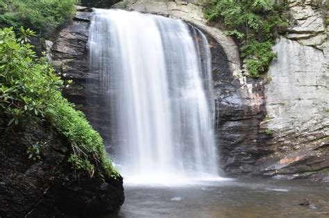 Looking Glass falls-Hendersonville, NC | Waterfall, Nc waterfalls, Summer road trip