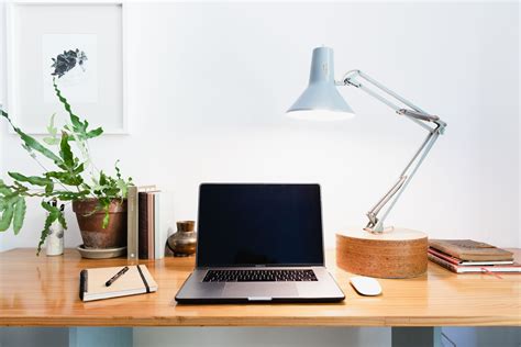5 Tips for Better Home Office Lighting