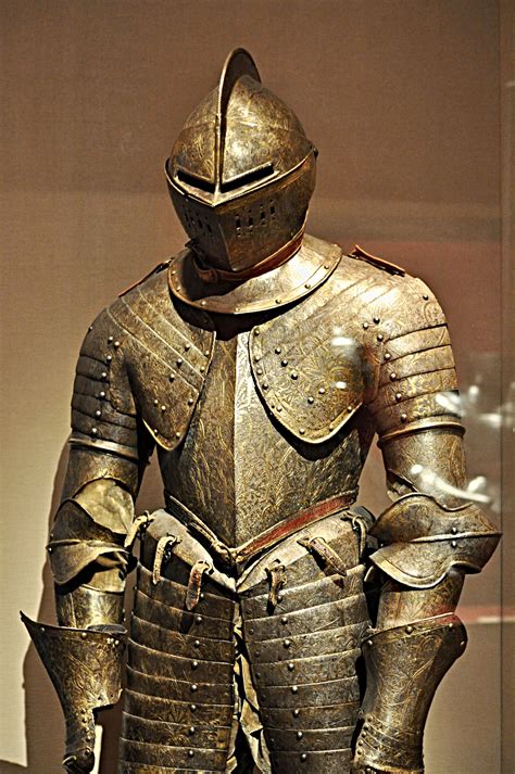 Cuirassier armor, France, circa 1600. | Historical armor, Knight armor, Medieval armor