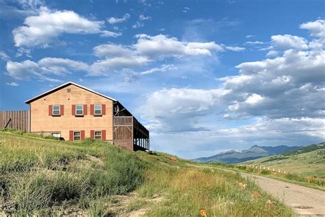 Top 10 Ranches To Stay In Montana, USA - Updated 2024 | Trip101