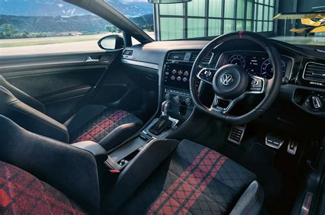 Limited Edition VW Golf GTI TCR launched virtually / Kumbi-M on Cars