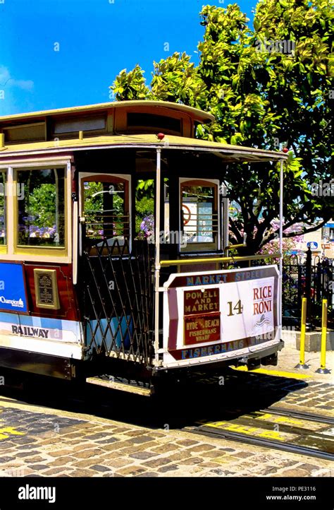 Cable car at the end of the line in San Francisco, California Stock ...