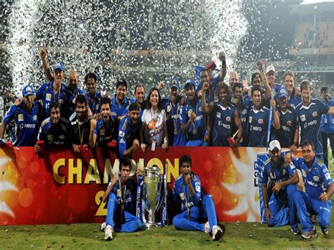 Cricket: Mumbai Indians With CLT20 Trophy Wallpapers