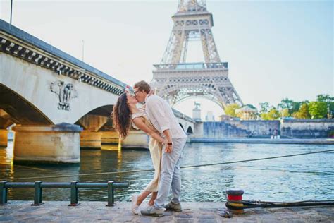 MUST READ-How To Plan The Perfect Paris Honeymoon - Follow Me Away