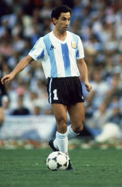 Osvaldo Ardiles.Campeón Mundial con la Selección Argentina en FIFA ...