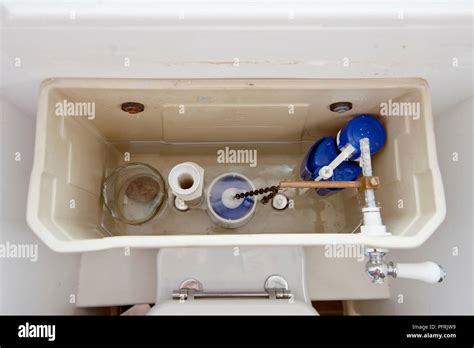 Cistern toilet hi-res stock photography and images - Alamy