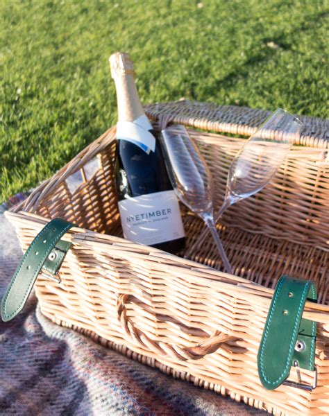 nyetimber sparkling wine picnic