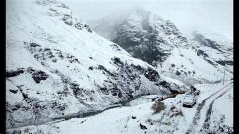 Higher reaches receive snow in Himachal Pradesh - Hindustan Times