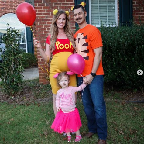 Winnie The Pooh Costume Pregnant - Captions Tempo