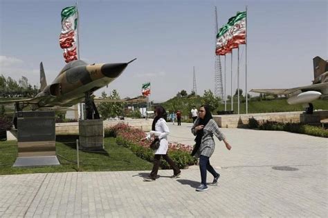 Iran announces new fighter jet | The Straits Times