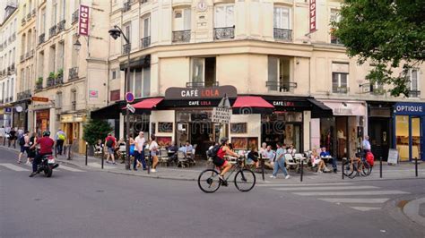 The Small Street Cafes and Restaurants in Paris Saint Germain - CITY of ...