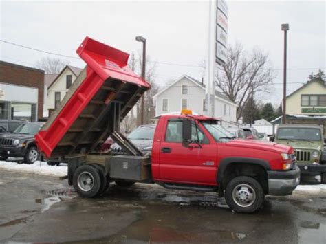 Purchase used 2005 Chevy Silverado one ton dump truck 4x4 Duramax diesel Allison low miles! in ...