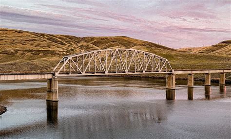 Snake River Railroad Bridge - From The Highway, United States