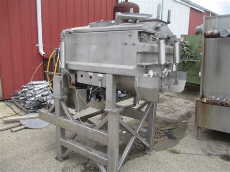 custom-stainless-jacketed-cheese-cooker - International Machinery Exchange