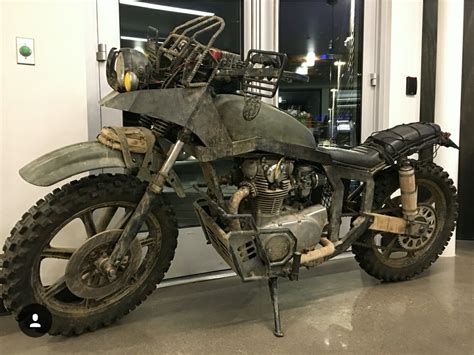 Deacon st John custom motorcycle days gone drifter bike Sony Bend Studios | Rat bike, Motorcycle ...