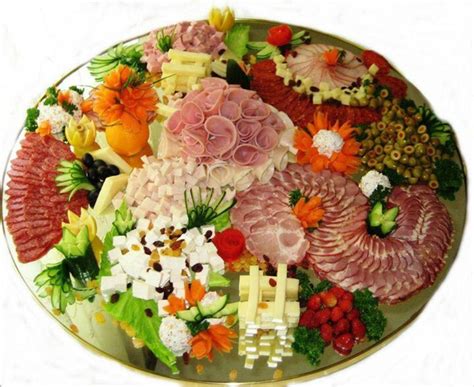 Party food tray looks delicious!! | Vegetable tray, Food, Food trays