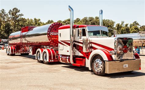 Semi Trucks at Night Wallpapers - WallpaperSafari