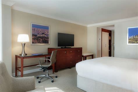 Hilton Los Angeles/Universal City Reviews, Deals & Photos 2024 - Expedia