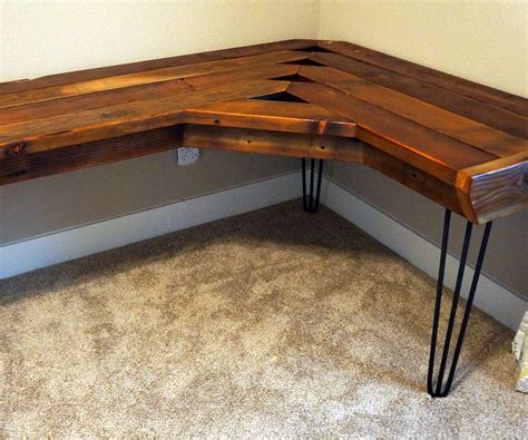 Reclaimed Corner Desk | Wood corner desk, Diy corner desk, Wooden corner desk