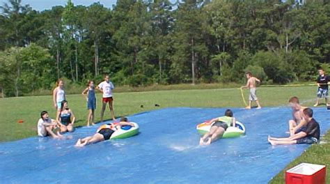 Water Balloon Toss