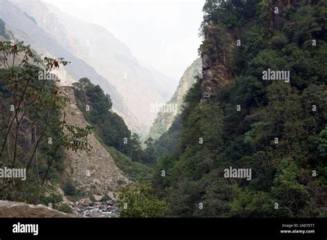 Himalayan mountains and erosion hi-res stock photography and images - Alamy