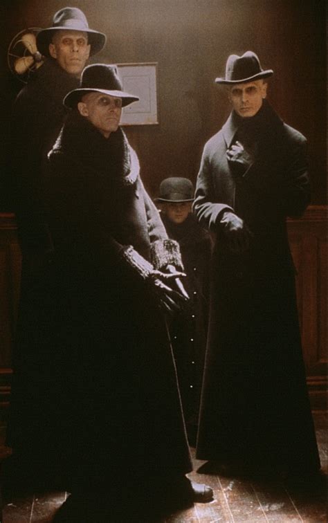 Dark City (1998)